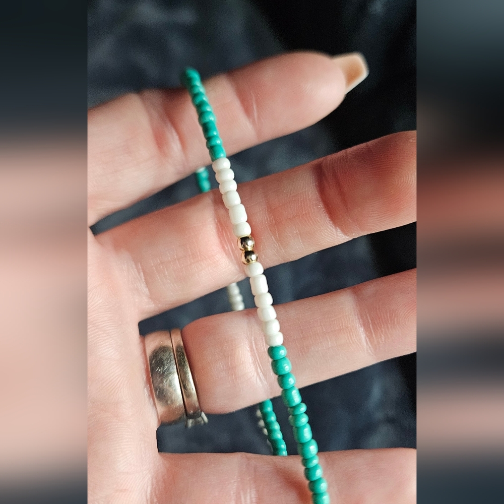 Elegant Beaded Turquoise, White and Gold Anklet